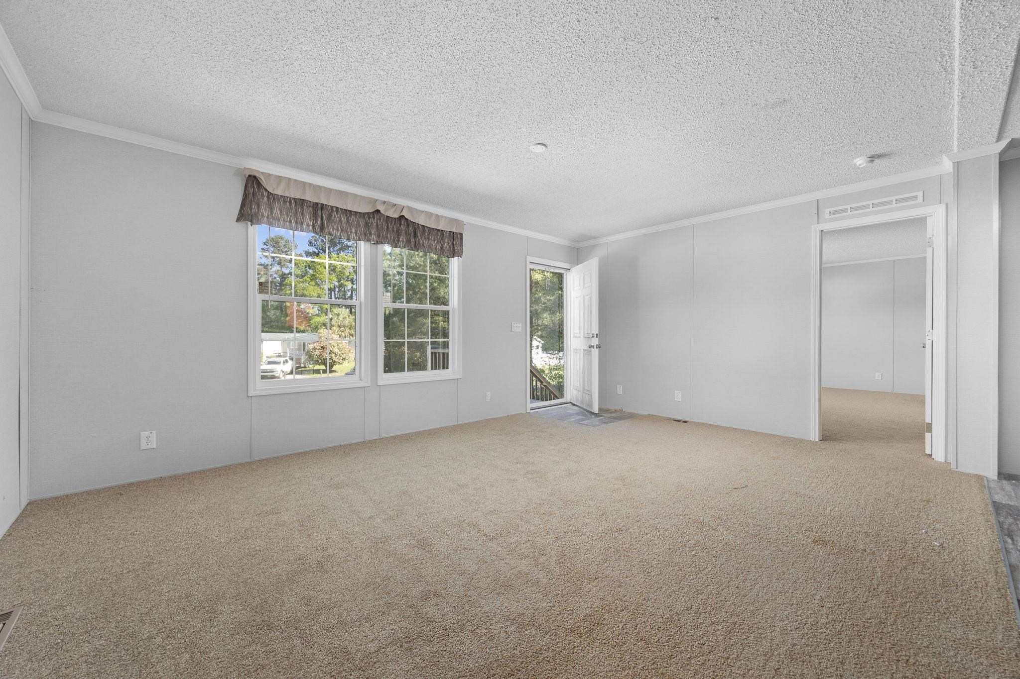 8376 Huntington Court Conway, SC 29527 - Photo 5 of 47