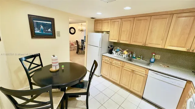 $309,000 | 427 Golden Isles Drive, Unit 8A, Hallandale Beach, FL 33009