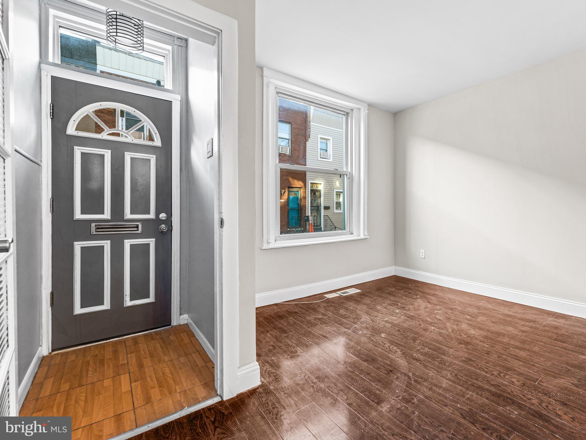 2437 South Mildred Street Philadelphia, PA 19148 - Photo 2 of 26