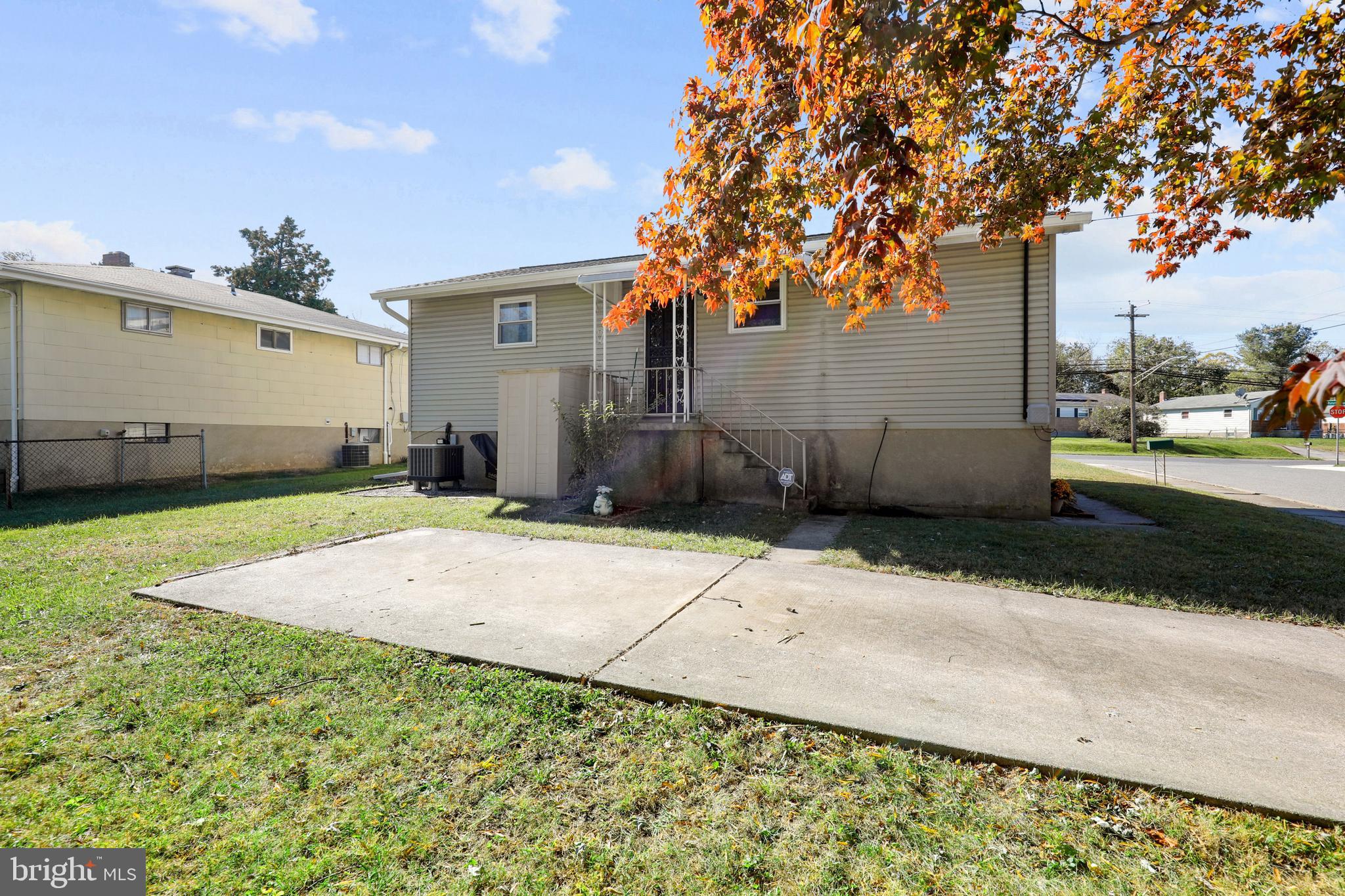 5706 Johnnycake Road Baltimore, MD 21207 - Photo 31 of 32 More green space!