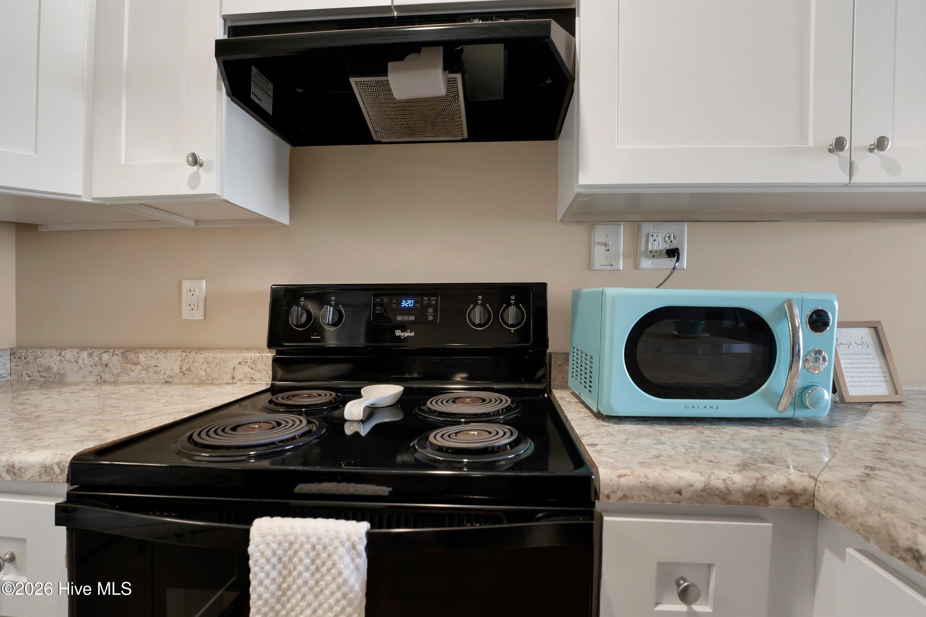 2250 New River Inlet Road, Unit 114 North Topsail Beach, NC 28460 - Photo 18 of 58 20-36008591