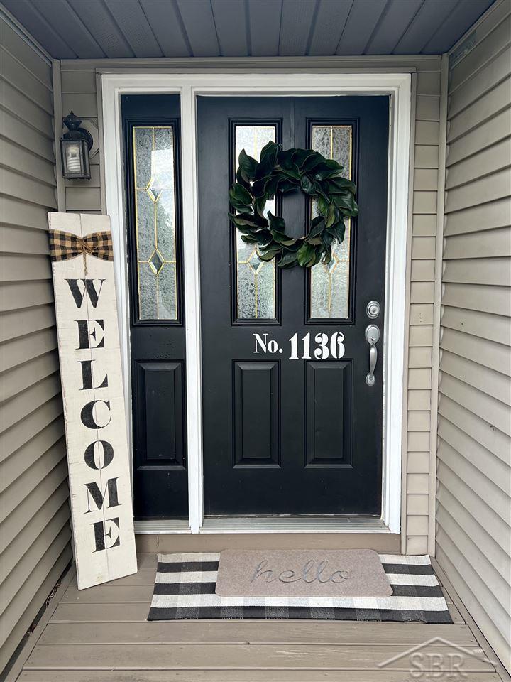 1136 South Carter Road Midland, MI 48642 - Photo 2 of 28 50076387-1.JPG