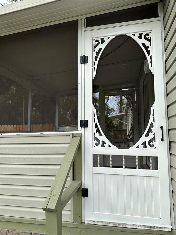 24007 River Road Astor, FL 32102 - Photo 25 of 37