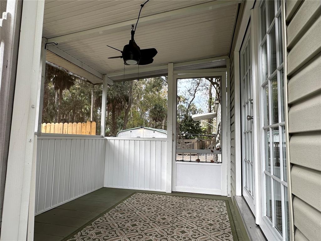 24007 River Road Astor, FL 32102 - Photo 26 of 37