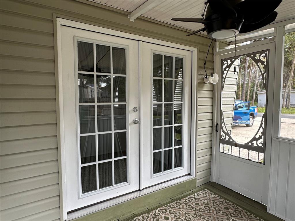 24007 River Road Astor, FL 32102 - Photo 27 of 37 a view of an empty room with a window