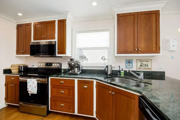 $775,000 | 49 Chosen Vale Lane, Enfield, NH 03748