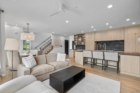 $1,765,000 | 278 High Street, Unit 9, Fontana, WI 53125