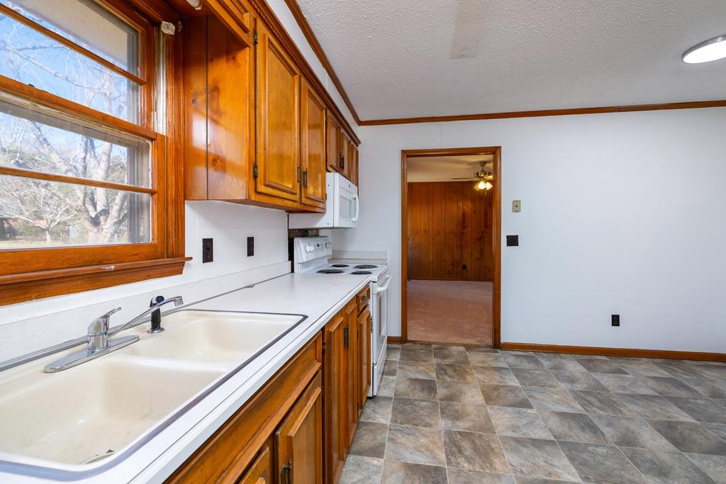 2356 Raccoon Road Dalzell, SC 29040 - Photo 16 of 29