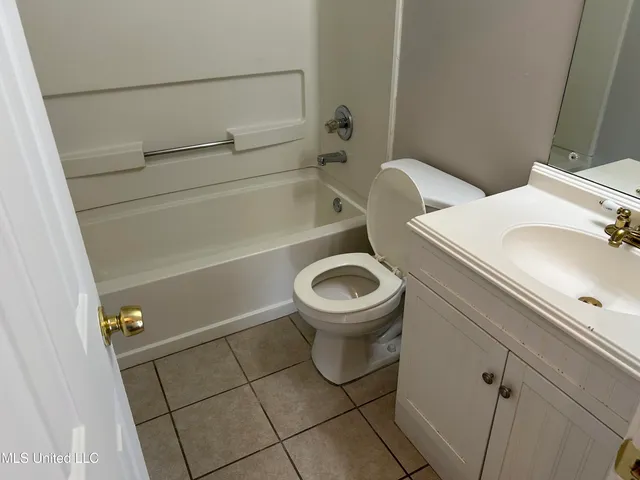 $1,295 | 3434 Laurelwood Drive, Horn Lake, MS 38637