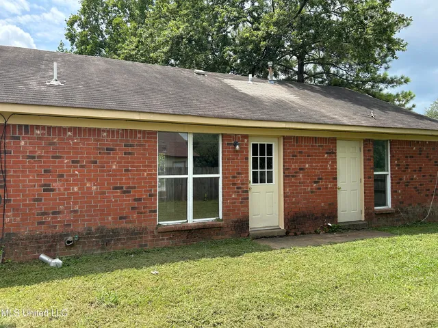$1,295 | 3434 Laurelwood Drive, Horn Lake, MS 38637