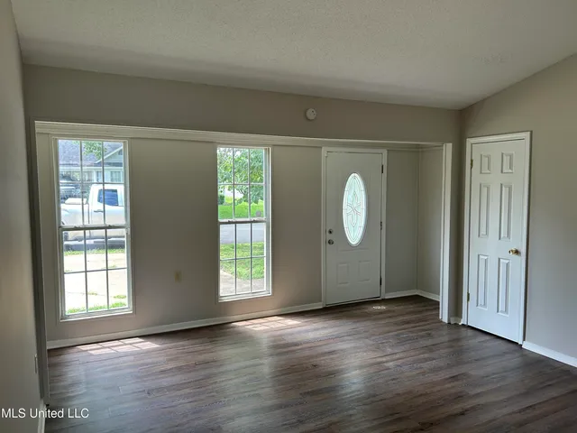 $1,295 | 3434 Laurelwood Drive, Horn Lake, MS 38637