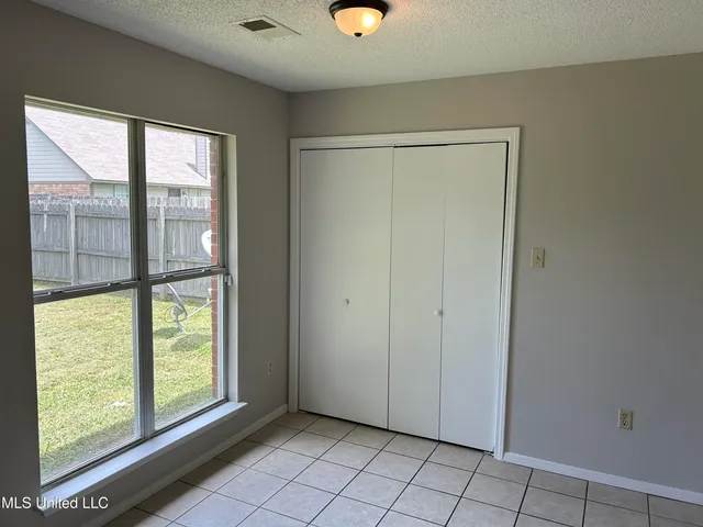 $1,295 | 3434 Laurelwood Drive, Horn Lake, MS 38637