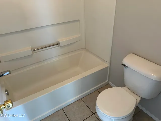 $1,295 | 3434 Laurelwood Drive, Horn Lake, MS 38637