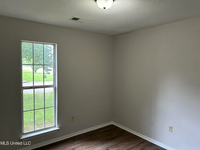 $1,295 | 3434 Laurelwood Drive, Horn Lake, MS 38637