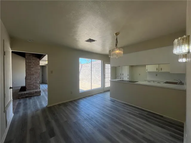 $1,675 | 5002 Wingfoot Lane, Unit B, Corpus Christi, TX 78413