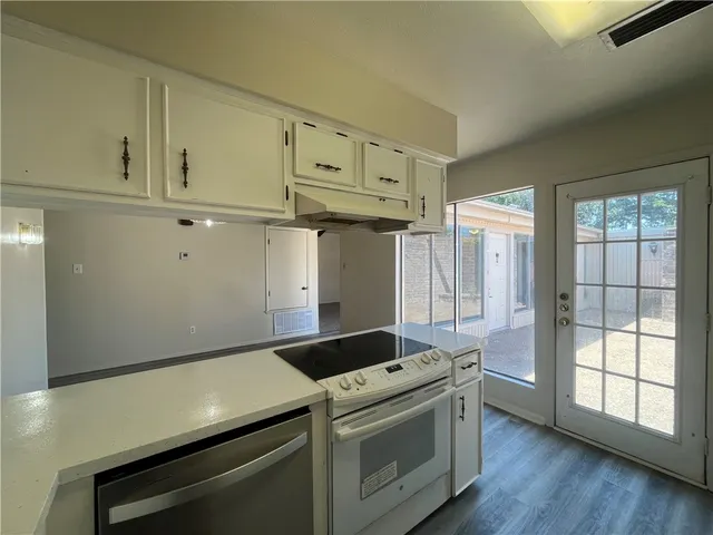 $1,675 | 5002 Wingfoot Lane, Unit B, Corpus Christi, TX 78413