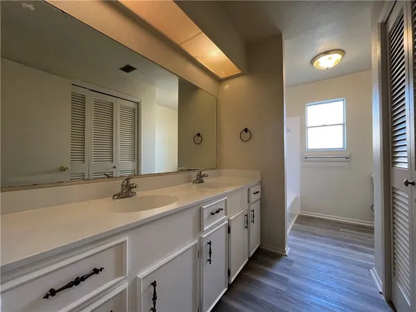 $1,675 | 5002 Wingfoot Lane, Unit B, Corpus Christi, TX 78413