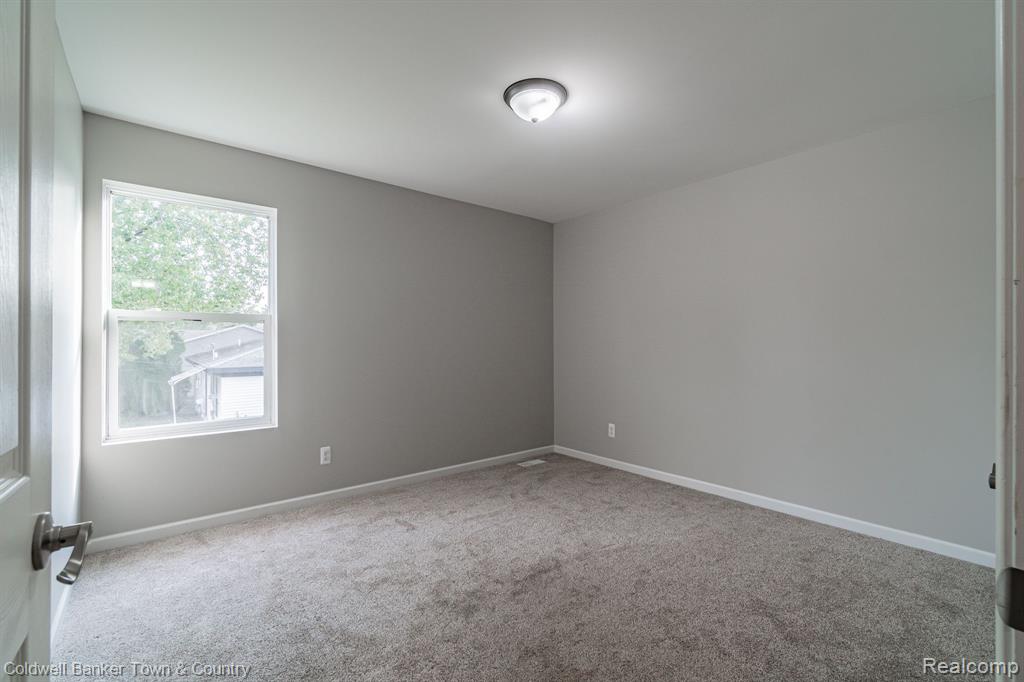3179 Eastern Avenue Rochester Hills, MI 48307 - Photo 26 of 55