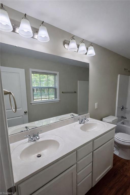 501 Washington Street Graham, NC 27253 - Photo 15 of 38