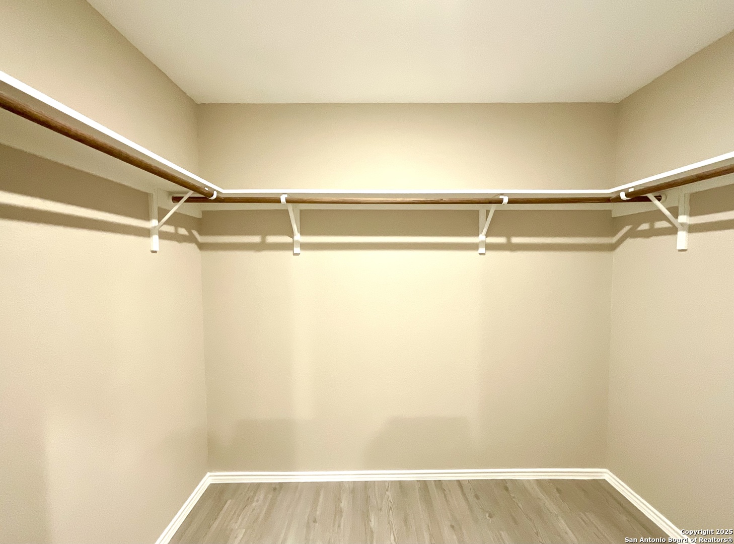 10751 Margarita Loop Converse, TX 78109 - Photo 31 of 40 a close view of closet