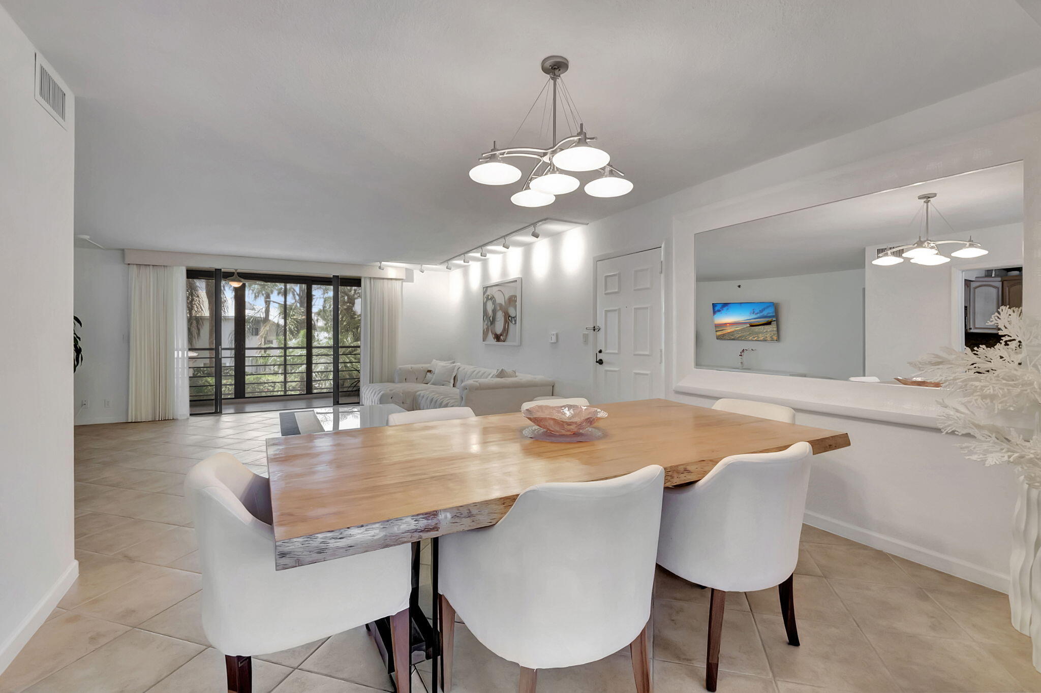 7202 Promenade Drive, Unit 201 Boca Raton, FL 33433 - Photo 6 of 38 18-web-or-mls-DSC_1711