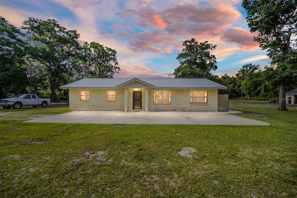 8 Middleground Road Ocala, FL 34482 - Photo 1 of 1 Front of home