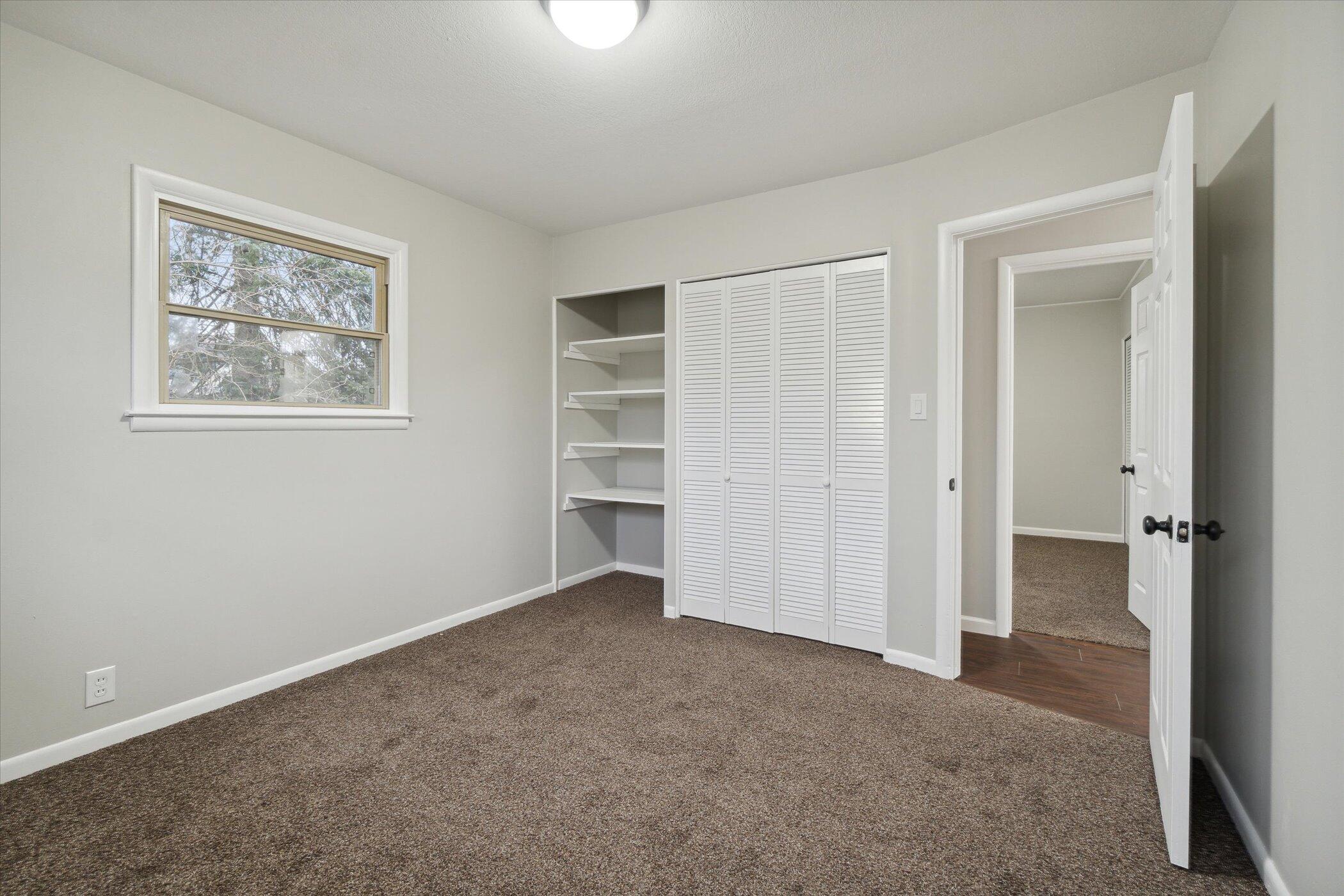 2011 Ridgeway Road Jackson, MI 49203 - Photo 30 of 36 30-2011-Ridgeway-Rd-Jackson-MI-49203-Win