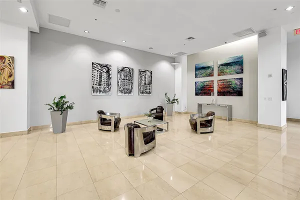 $2,250 | 1 Glen Royal Parkway, Unit 1010, Miami, FL 33125