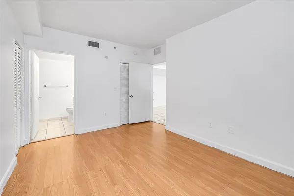 $2,250 | 1 Glen Royal Parkway, Unit 1010, Miami, FL 33125