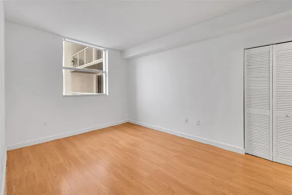 $2,250 | 1 Glen Royal Parkway, Unit 1010, Miami, FL 33125