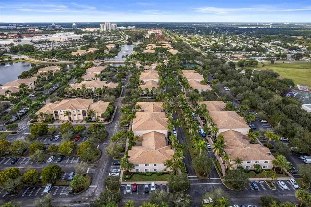 $340,000 | 2804 Sarento Place, Unit 303, Palm Beach Gardens, FL 33410