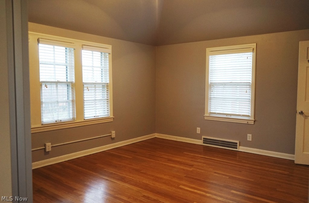 3333 Stockholm Road Cleveland, OH 44120 - Photo 15 of 26 Gallery Image 15