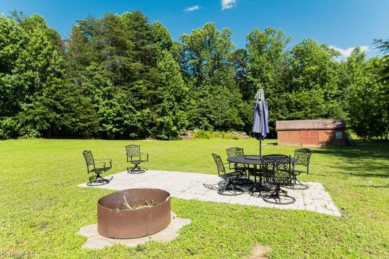 4176 Gumtree Road Winston-Salem, NC 27107 - Photo 38 of 47 Gallery Image 38