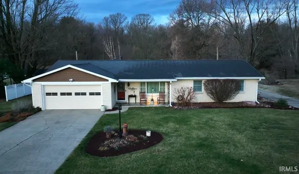 $449,000 | 1803 Woodlawn Drive, Washington, IN 47501