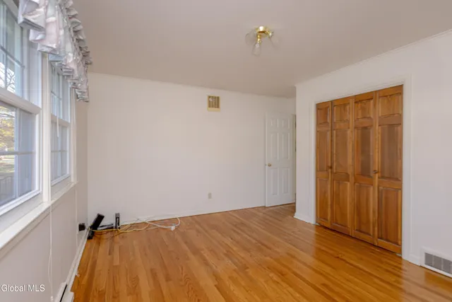 $300,000 | 18 Richland Drive, Glenville, NY 12302