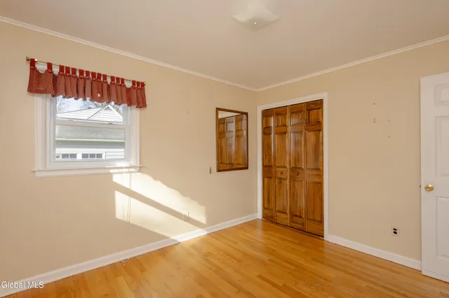 $300,000 | 18 Richland Drive, Glenville, NY 12302