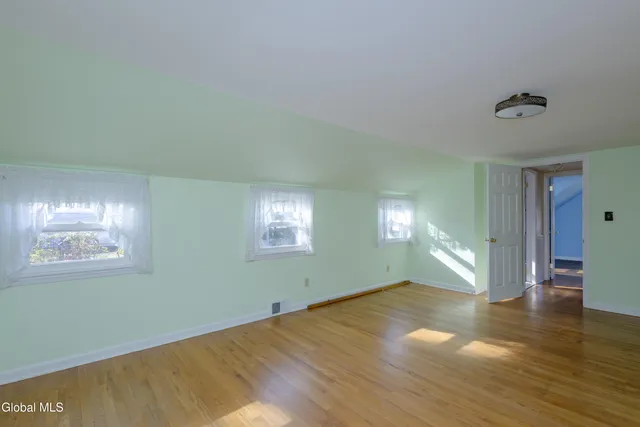 $300,000 | 18 Richland Drive, Glenville, NY 12302