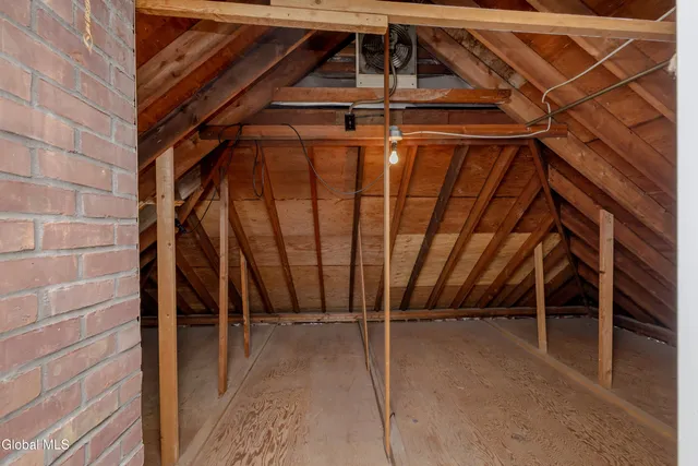 $300,000 | 18 Richland Drive, Glenville, NY 12302