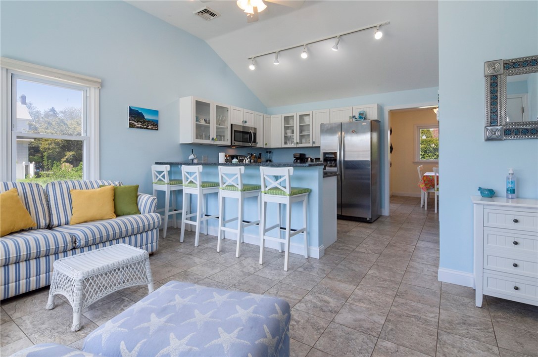 4 Linwood Avenue Westerly, RI 02891 - Photo 6 of 26 Gallery Image 6