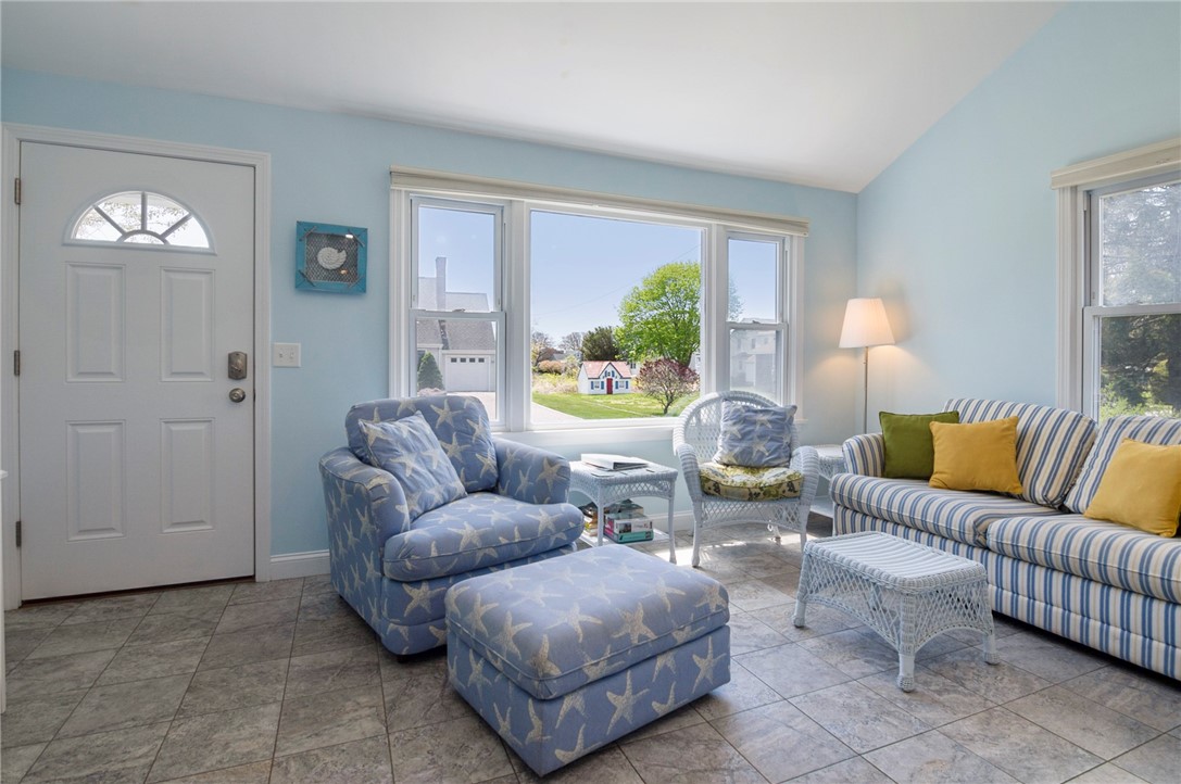 4 Linwood Avenue Westerly, RI 02891 - Photo 7 of 26 Gallery Image 7