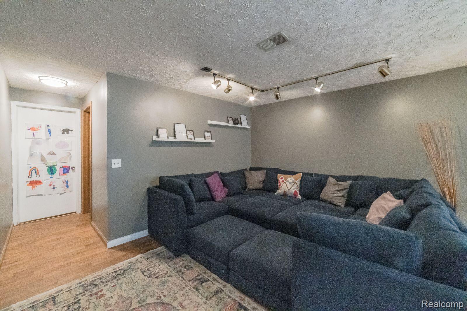 6070 Ford Road Commerce Township, MI 48382 - Photo 55 of 81 Gallery Image 55