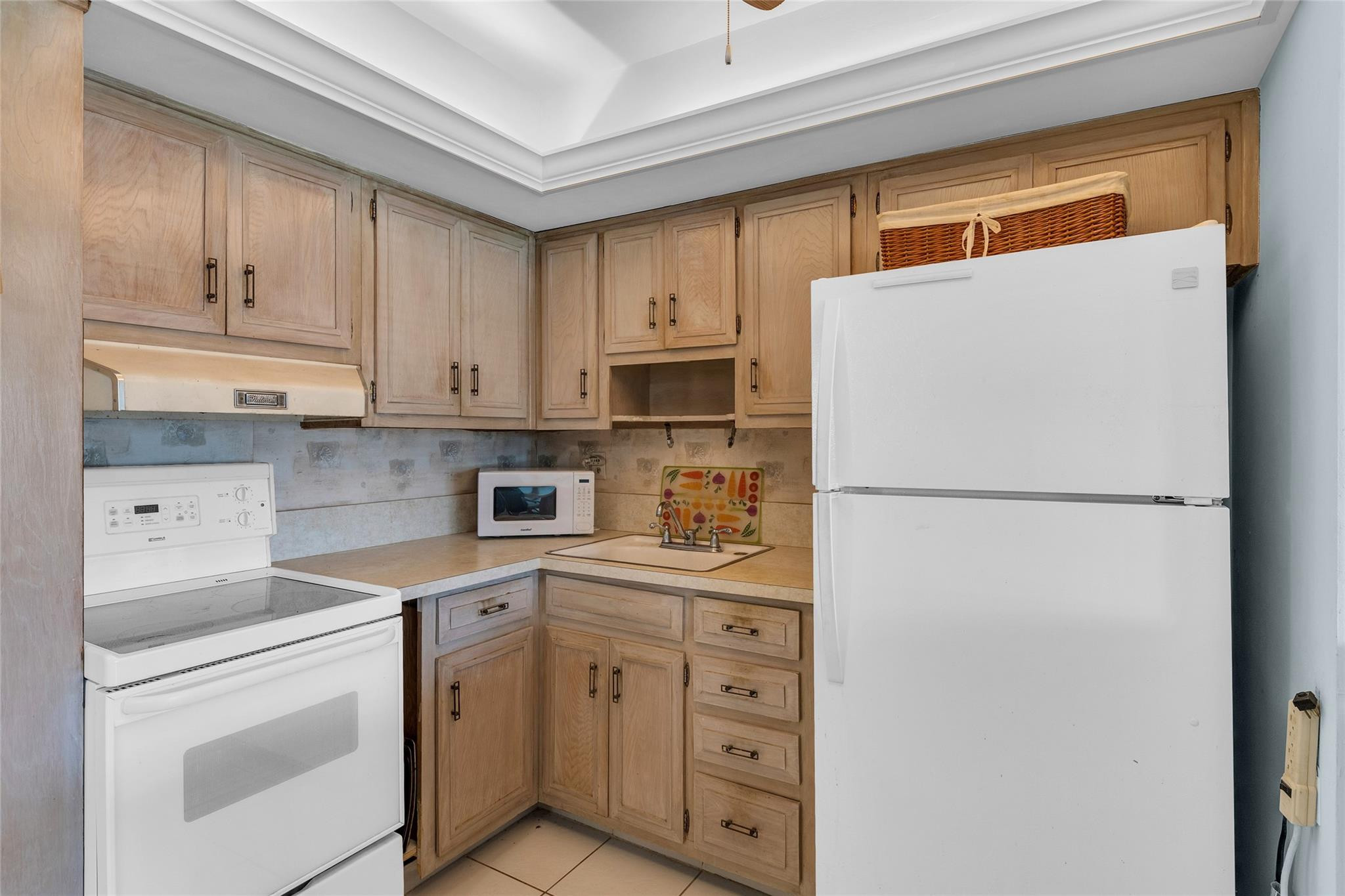 1201 North Riverside Drive, Unit 4 Pompano Beach, FL 33062 - Photo 16 of 27 Photo 16