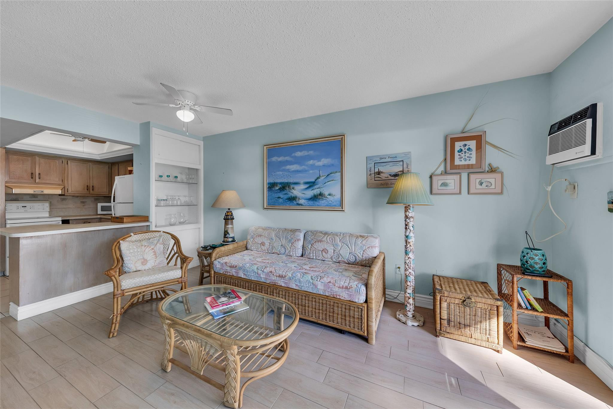 1201 North Riverside Drive, Unit 4 Pompano Beach, FL 33062 - Photo 5 of 27 Photo 5