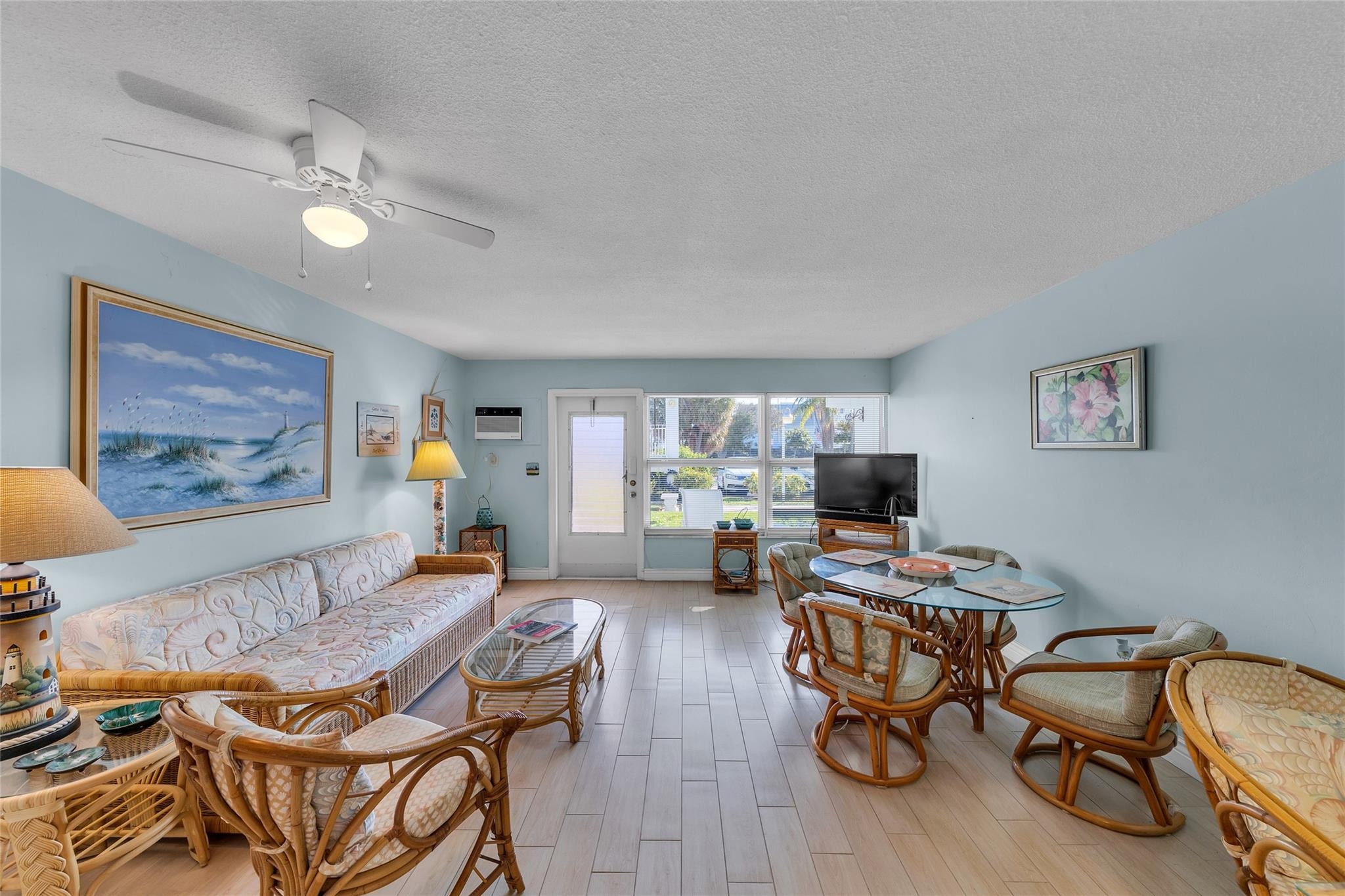 1201 North Riverside Drive, Unit 4 Pompano Beach, FL 33062 - Photo 7 of 27 Photo 7