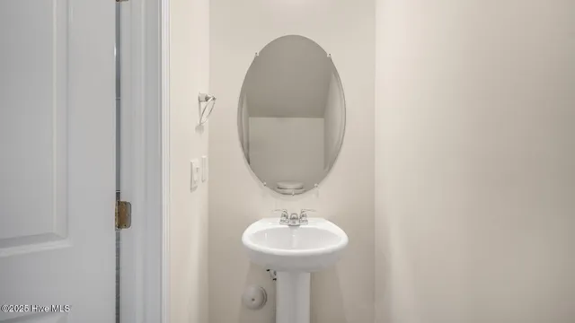 $261,000 | 3911 Falcon Court, Wilson, NC 27896