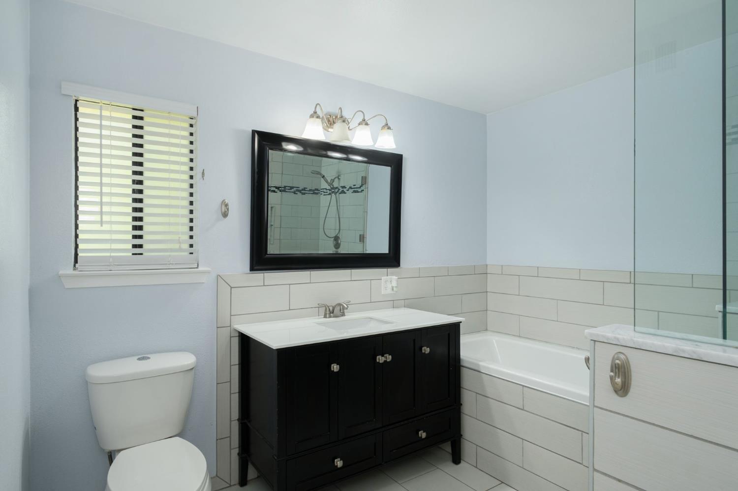 3237 Renn Avenue Clovis, CA 93611 - Photo 23 of 39 Gallery Image 23
