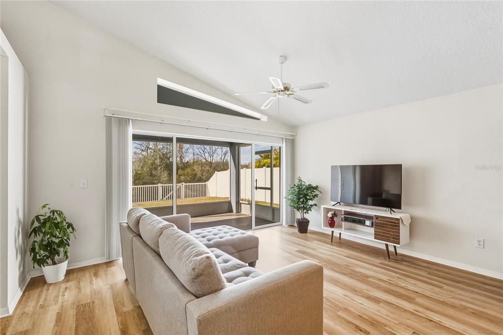 24331 Crosscut Road Lutz, FL 33559 - Photo 13 of 28