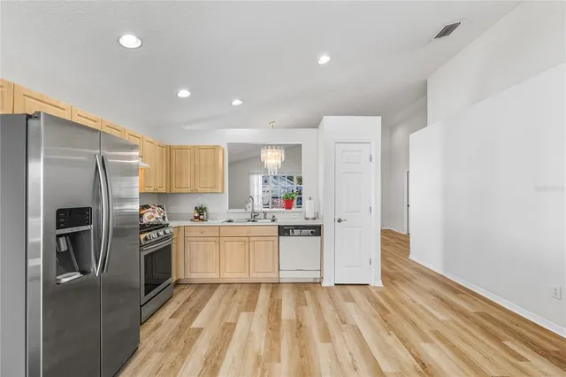 $385,000 | 24331 Crosscut Road, Lutz, FL 33559