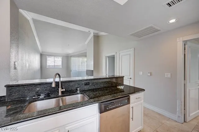 $1,550 | 260 East Flamingo Road, Unit 416, Las Vegas, NV 89169