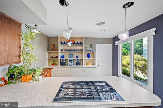 $830,000 | 10729 Gloxinia Drive, Rockville, MD 20852